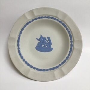 Wedgwood Jasperware Pegasus Ashtray Reverse Blue on Cream Vintage 7” England